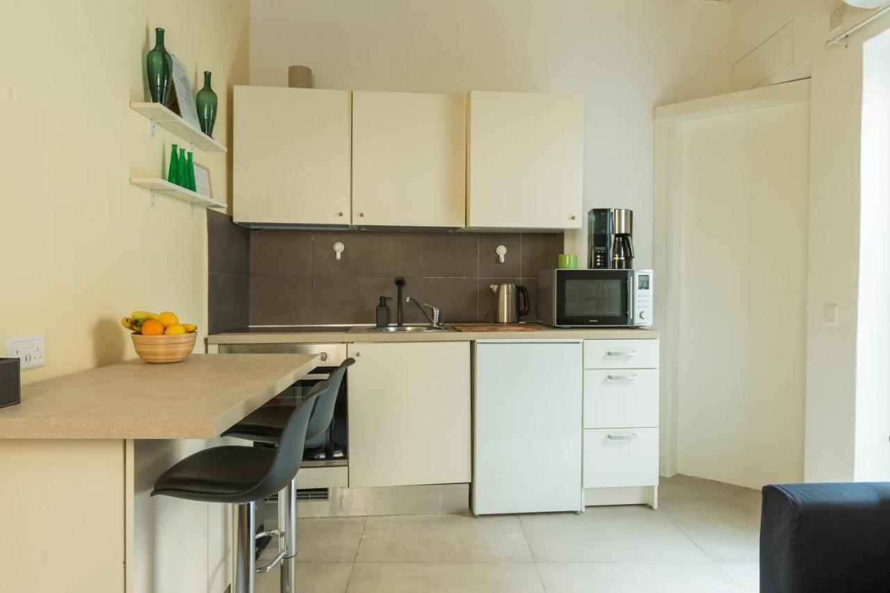 Authentic Gf Apartment With Terrace At The 3 Cities Marina Cospicua Bagian luar foto