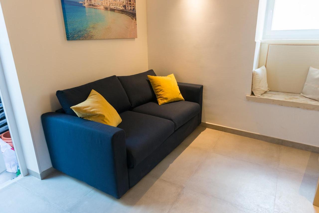 Authentic Gf Apartment With Terrace At The 3 Cities Marina Cospicua Bagian luar foto