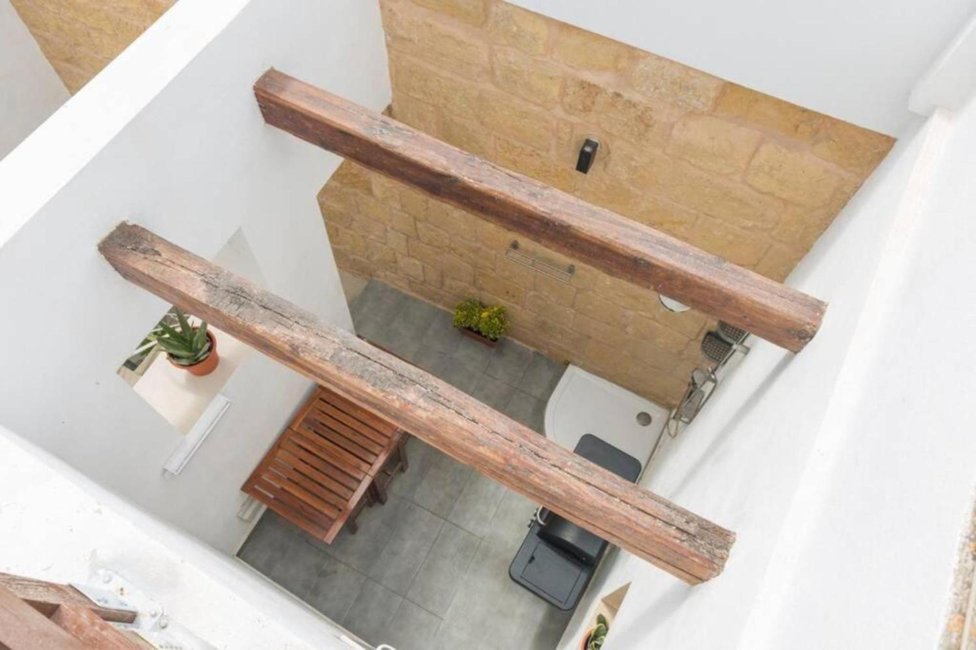 Authentic Gf Apartment With Terrace At The 3 Cities Marina Cospicua Bagian luar foto